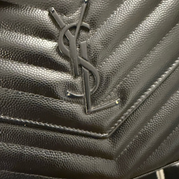 Saint Laurent Groan De Poudre monogram medium Cassandre wallet on chain so black - Picture 7 of 10